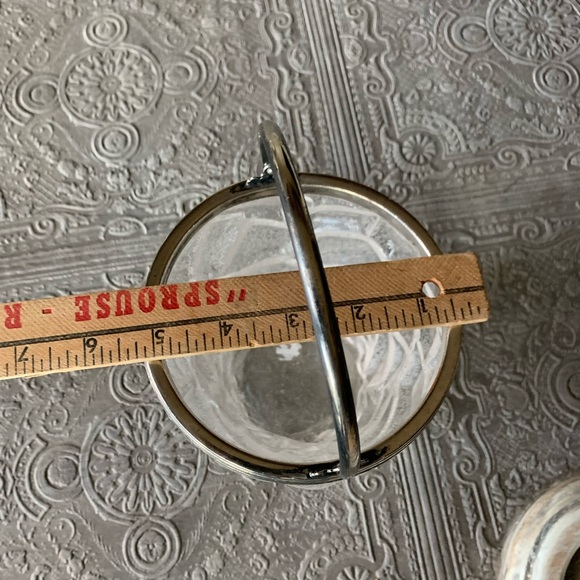 Vintage Ice Bucket with Silver handle - Picture 6 of 7